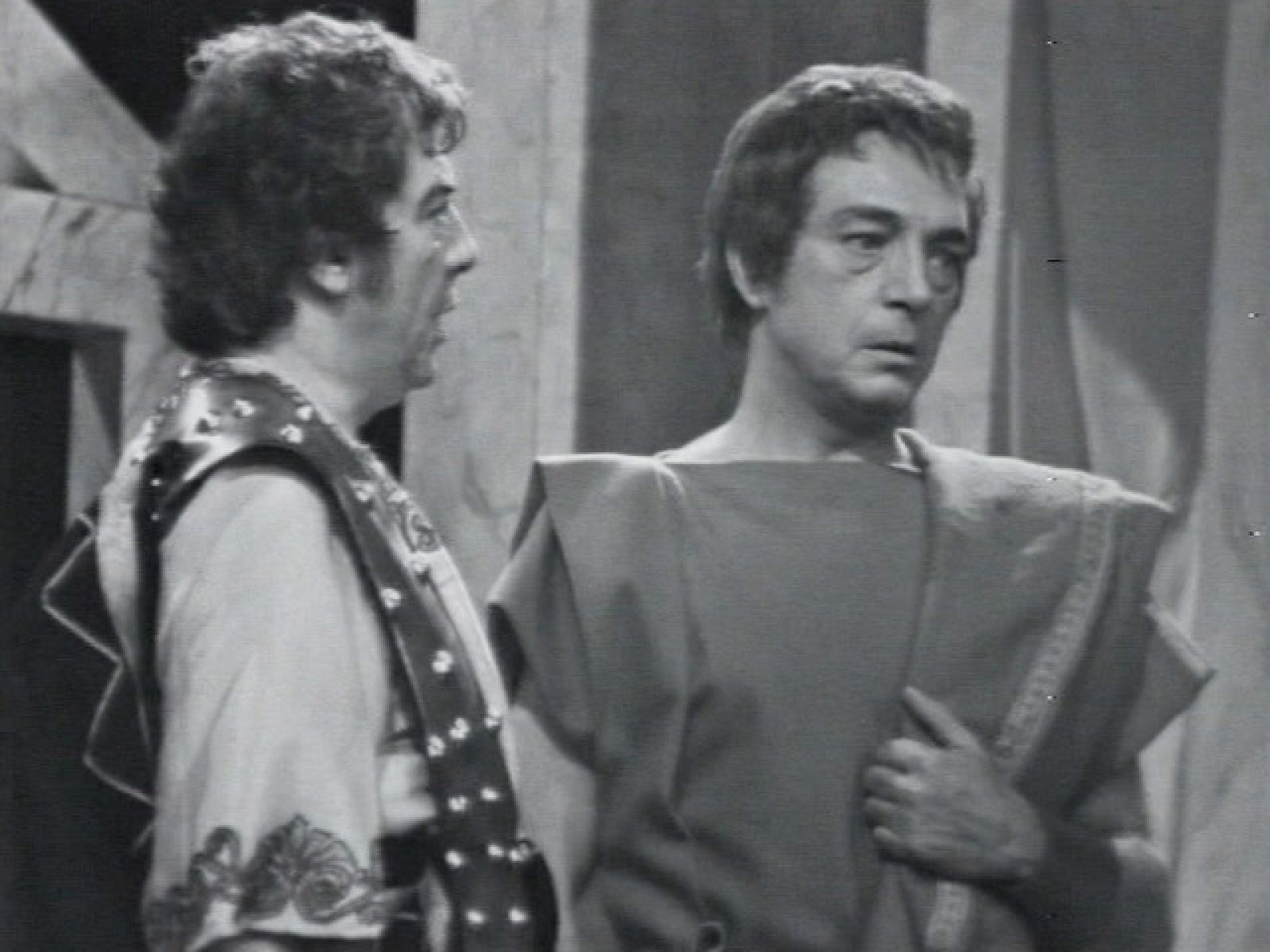 Estudio 1 - Calígula - Estudio 1 | Ver