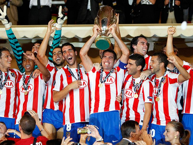 El Atlético levanta la Supercopa