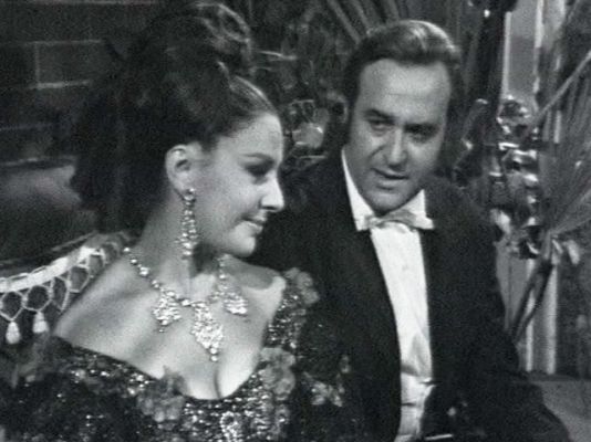 Estudio 1 - Un marido ideal