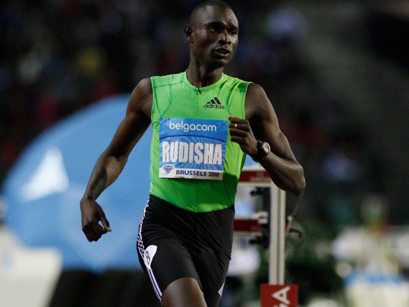 El atleta keniata David Rudisha ha batido este domingo el récord  del mundo de los 800 metros en la reunión 40 edición de la reunión de  Rieti (Italia), al parar el cronómetro en 1:41.01, tan sólo una  semana después de su primera plusmarca.