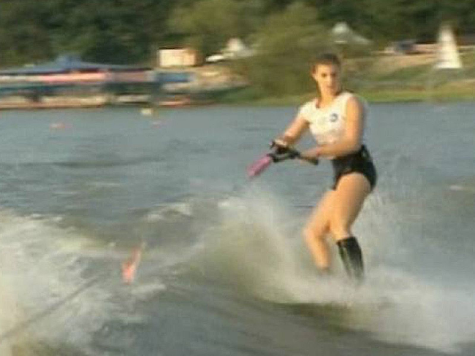 El campeonato del mundo de esquí acuático ha llegado a Corea y nos ha dejado estas impresionantes imágenes.