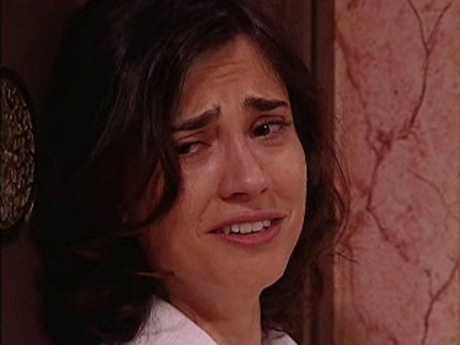 Amar - Cristina deja a Abel