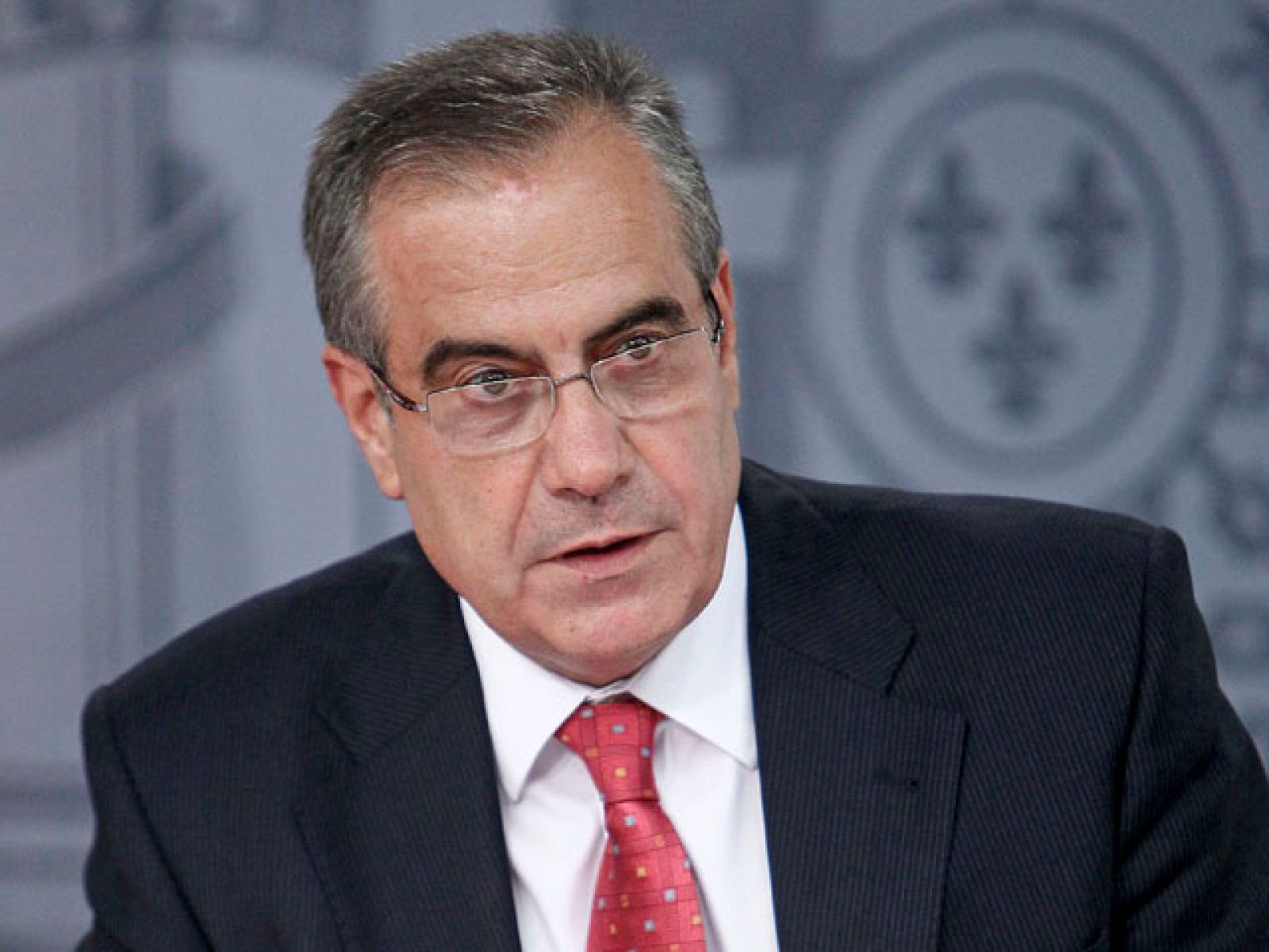 Corbacho deja la cartera de Trabajo | Ver