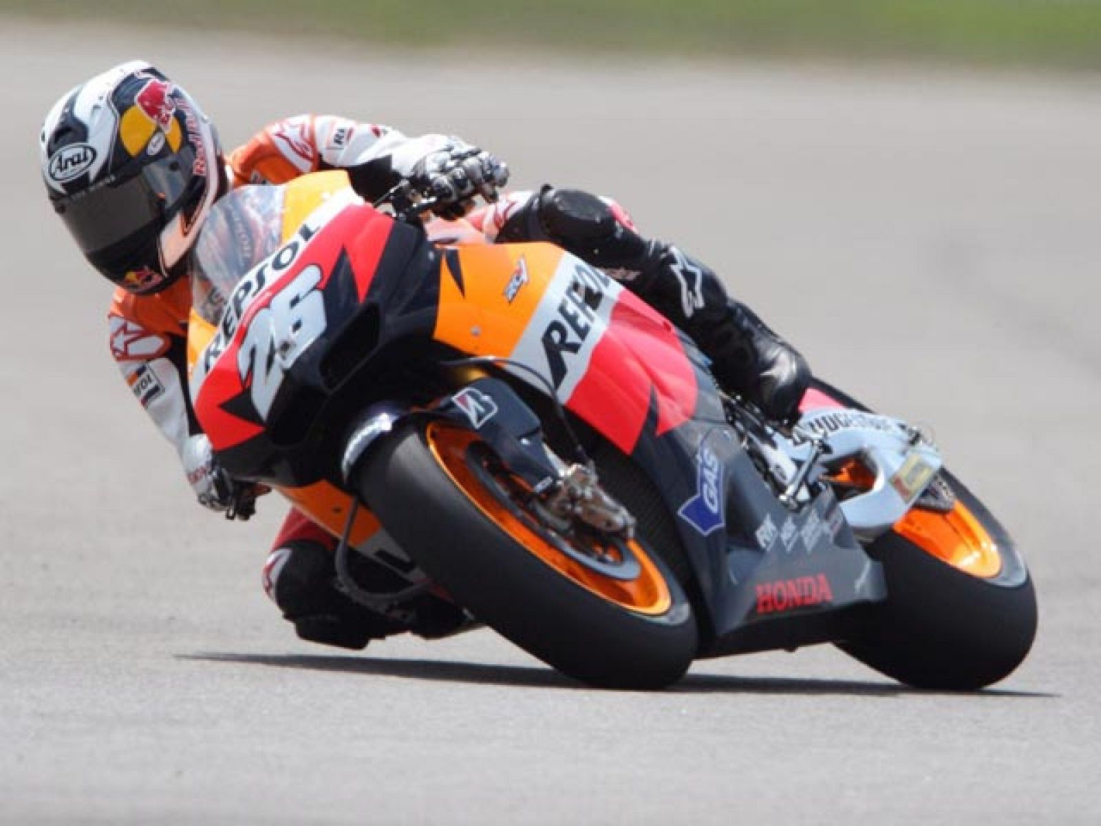 Pedrosa golpea primero en Misano | Ver