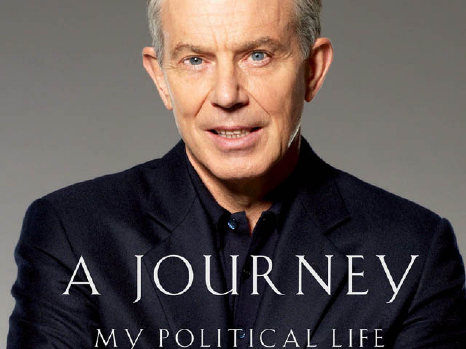 Lanzan huevos y zapatos contra Tony Blair