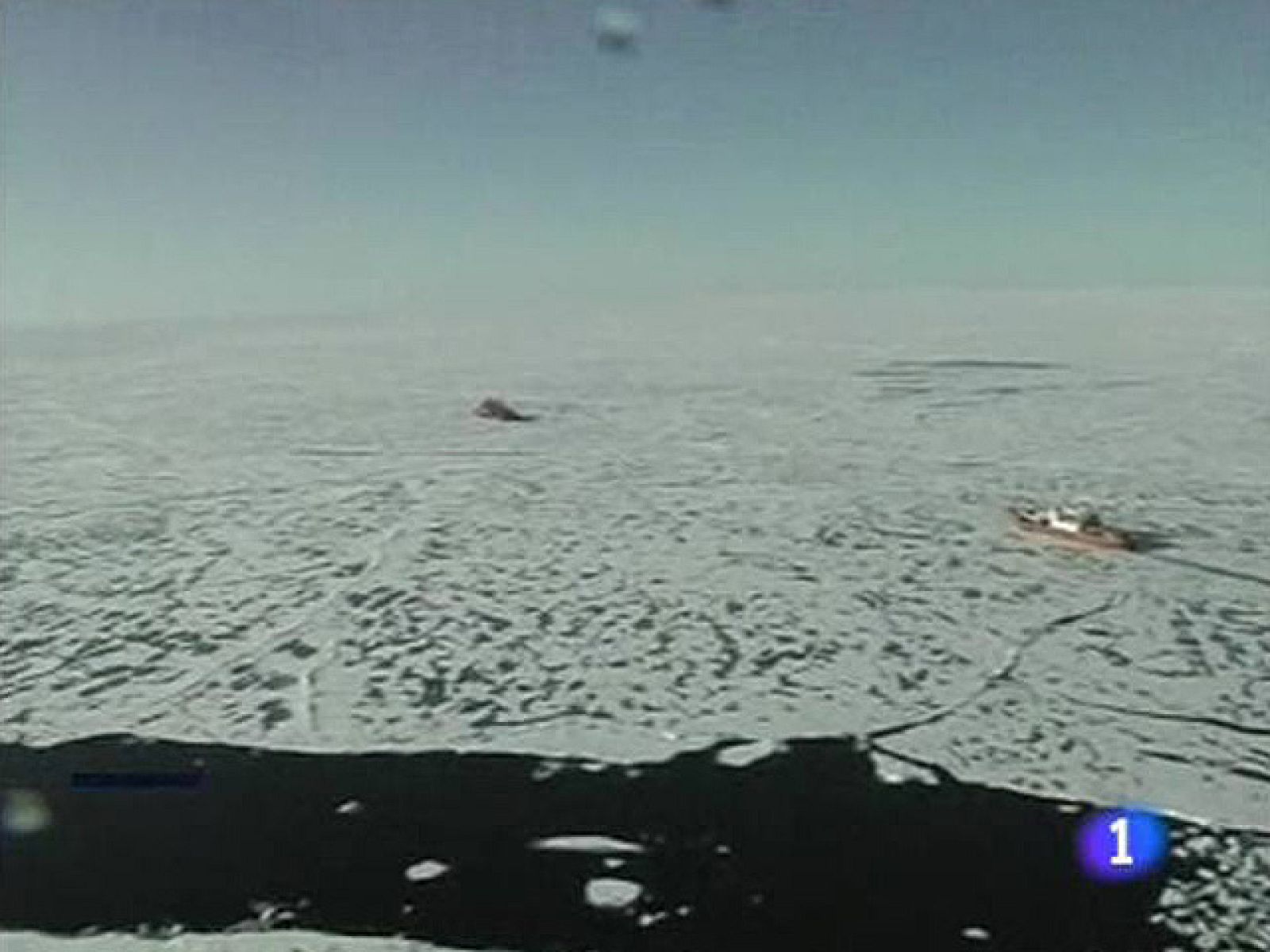 Parte el primer barco que atravesará el Ártico