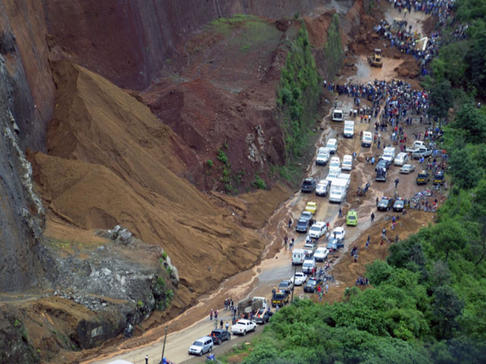 Aún hay esperanza tras los corrimientos de tierra en Guatemala | Ver