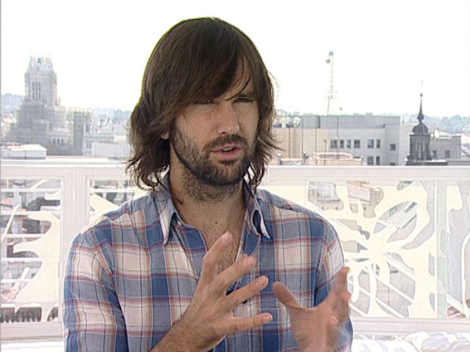 David Otero, guitarrista de "El Canto del Loco", presenta "Nada Lógico" | Ver