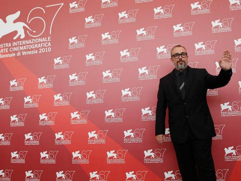 La Mostra tiene nombre español, Alex de la Iglesia y  su "Balada triste de trompeta"