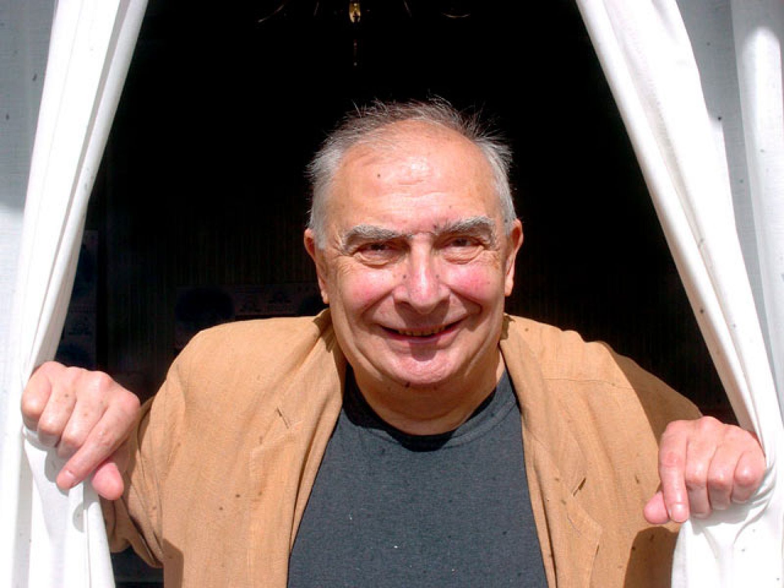 Toda la información del Telediario de Fin de Semana, en cuatro minutos.