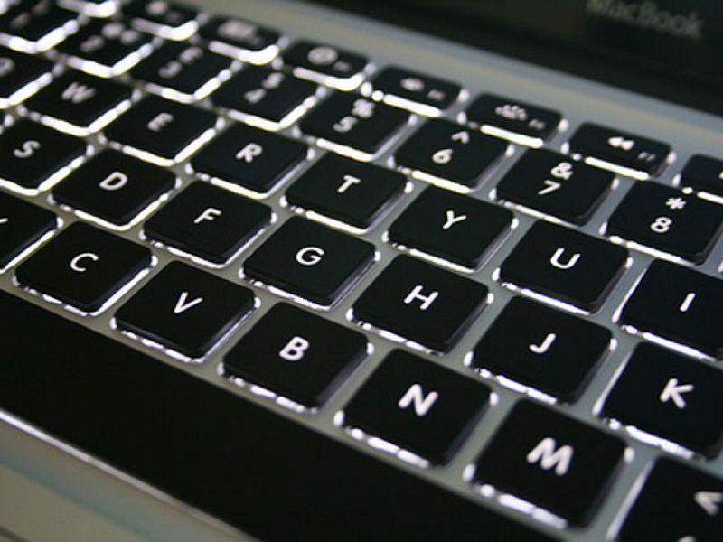 Reporteros del telediario - Los países se preparan para defenderse de una guerra cibernética