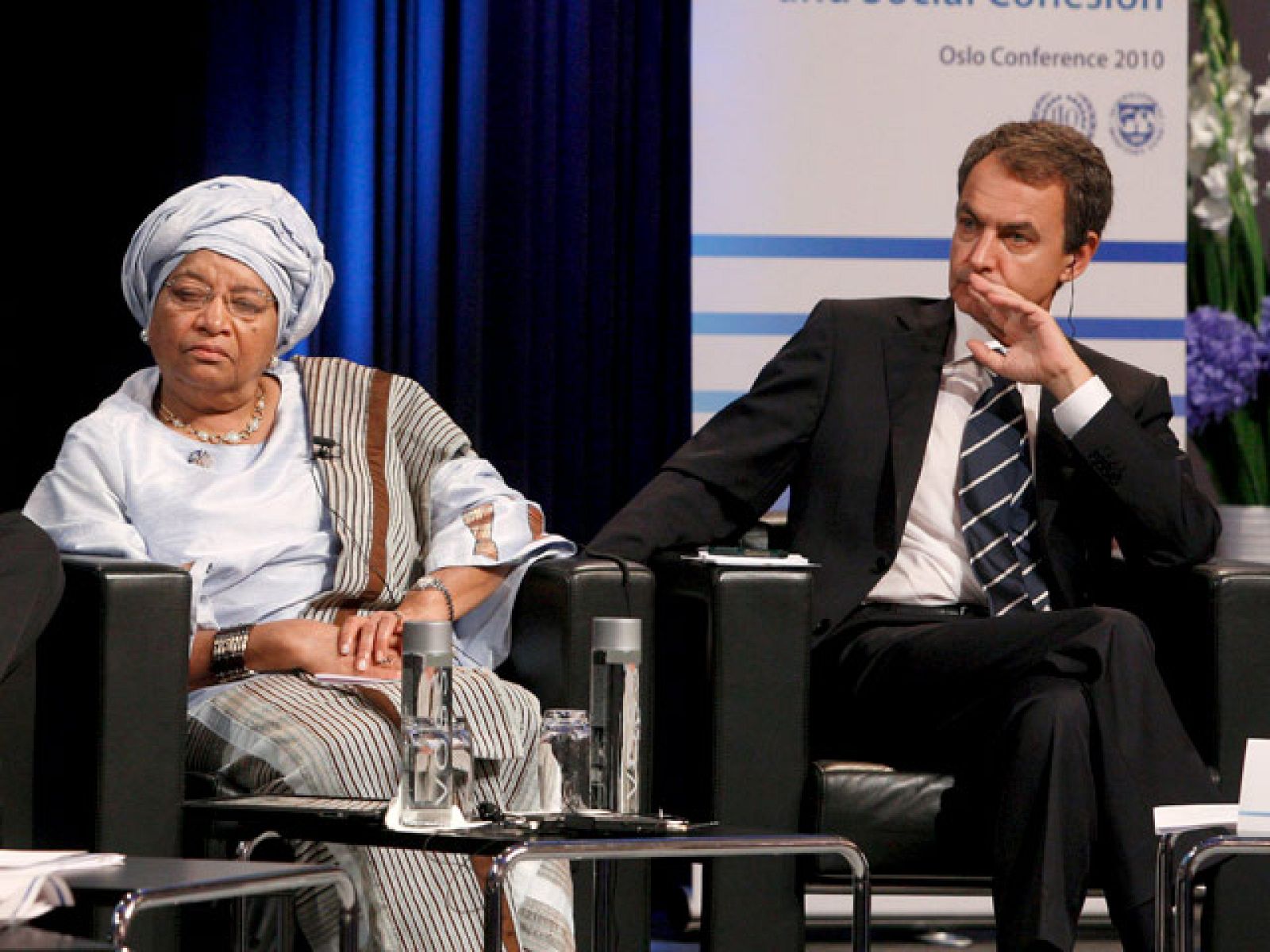 Zapatero defiende en Oslo la reforma laboral y la formación de los parados para "generar empleo" | Ver