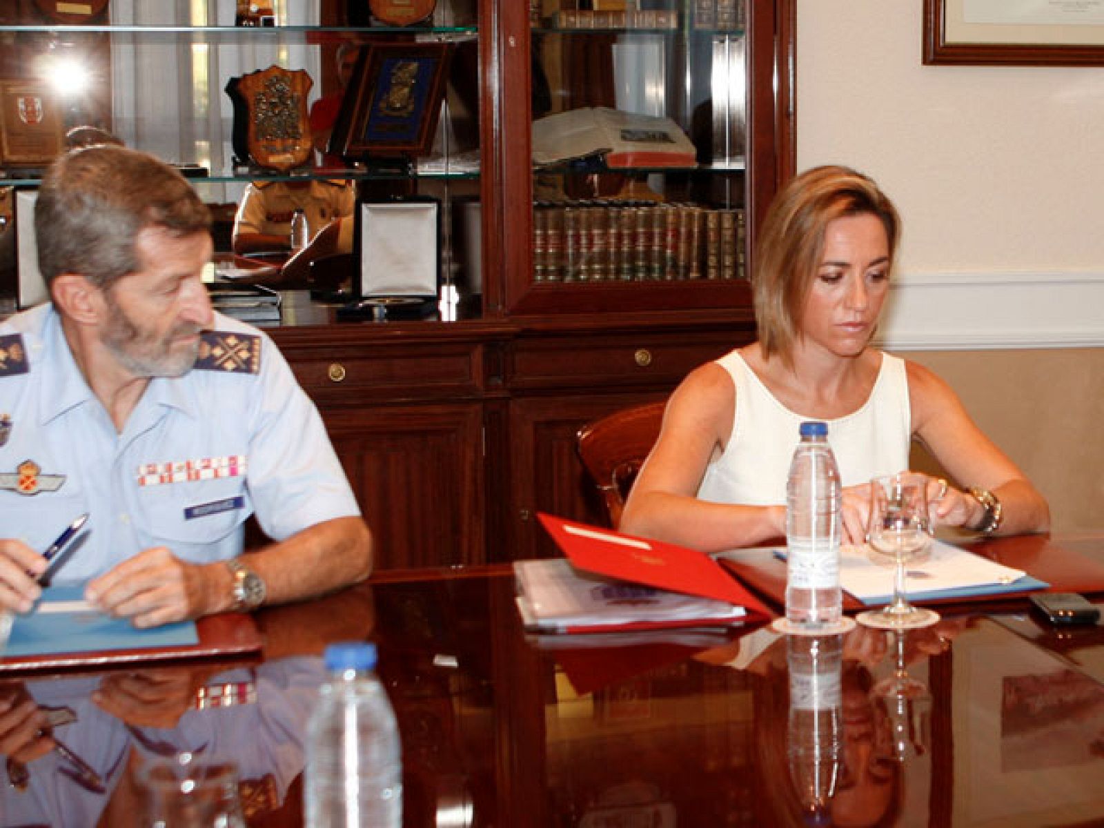 Los militares españoles desplegados en el Índico en alerta por posibles ataques de piratas | Ver