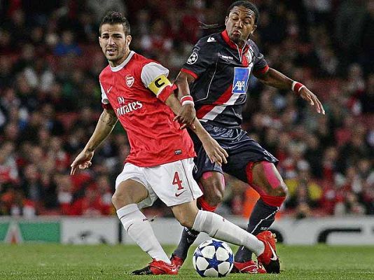 Champions League - Goleada del Arsenal con dos de Cesc