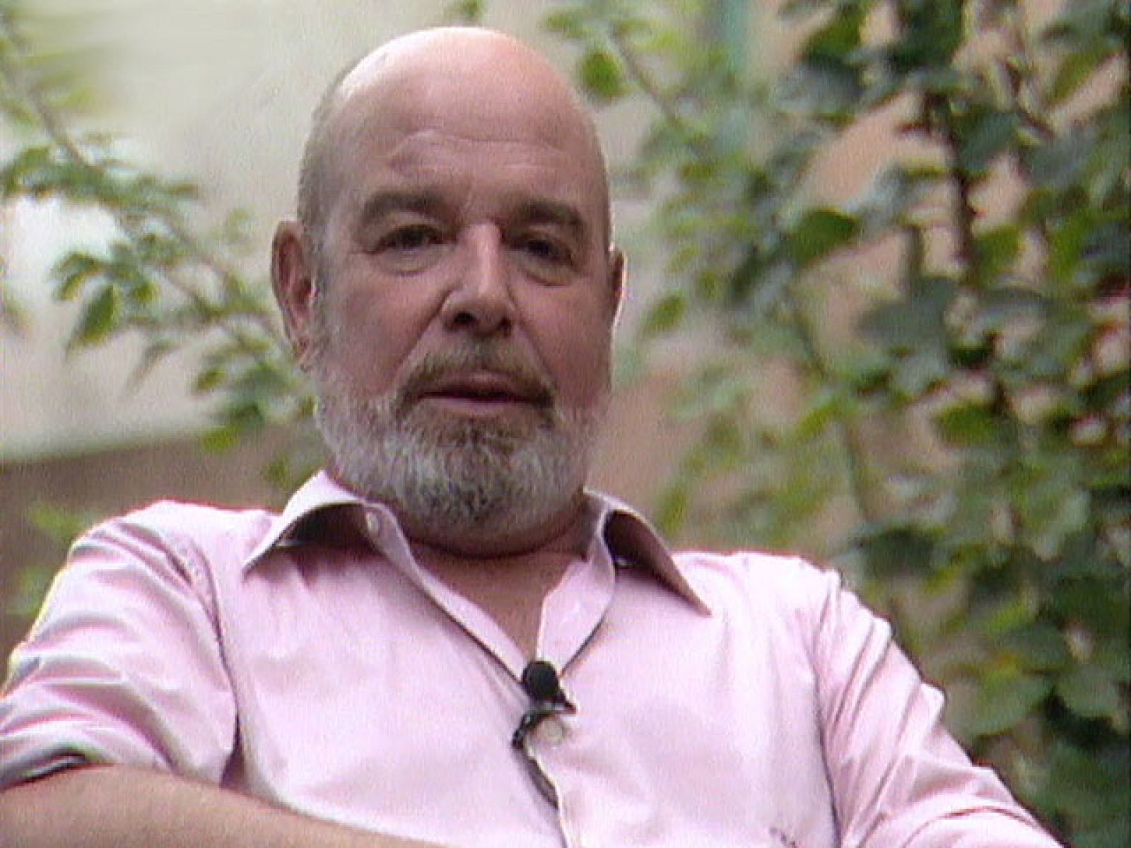 Imprescindibles - Jaime Gil de Biedma recita "No volveré a ser joven" - Imprescindibles | Ver