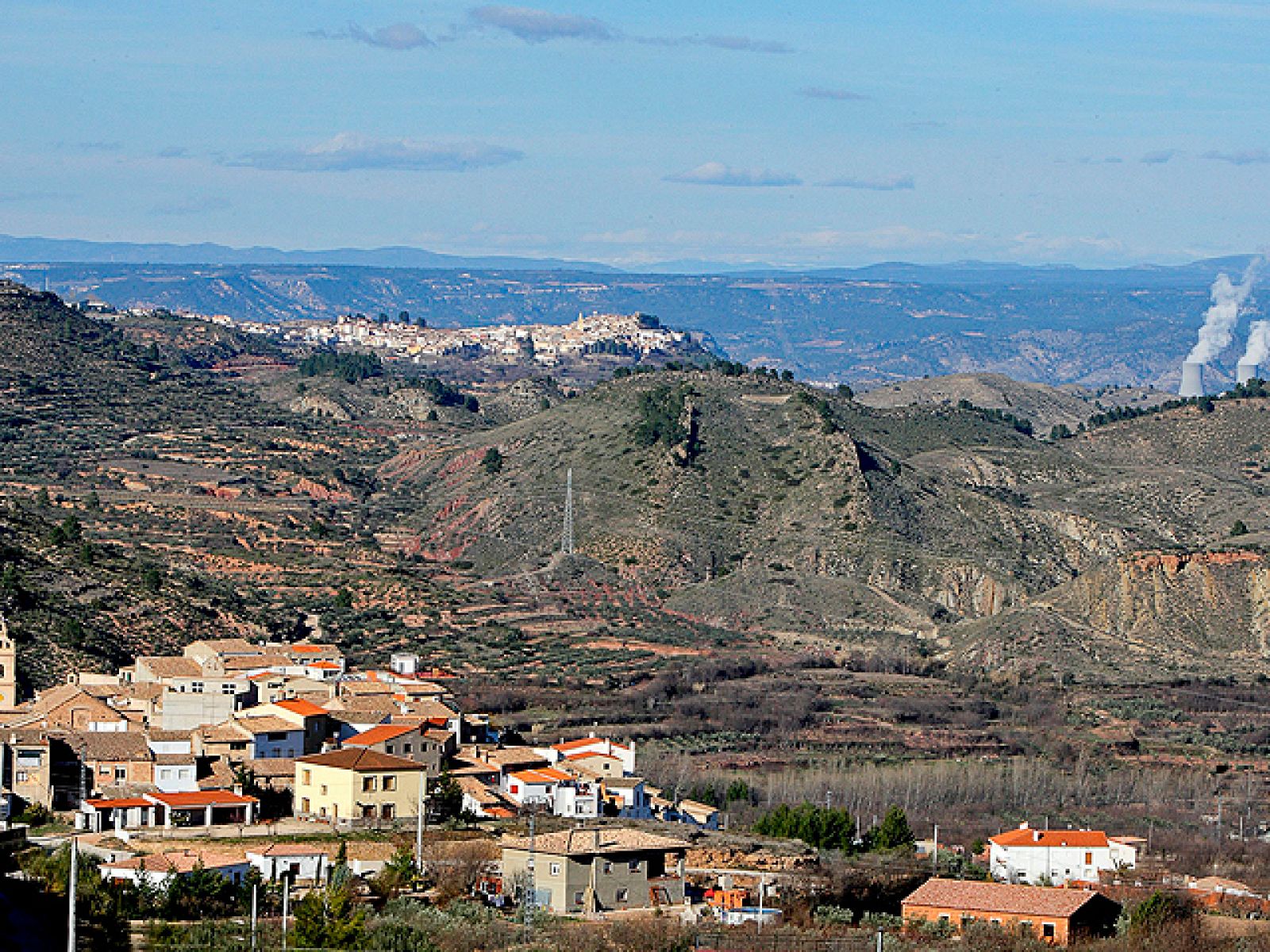 Industria ve que el pueblo más adecuado para el cementerio nuclear es Zarra