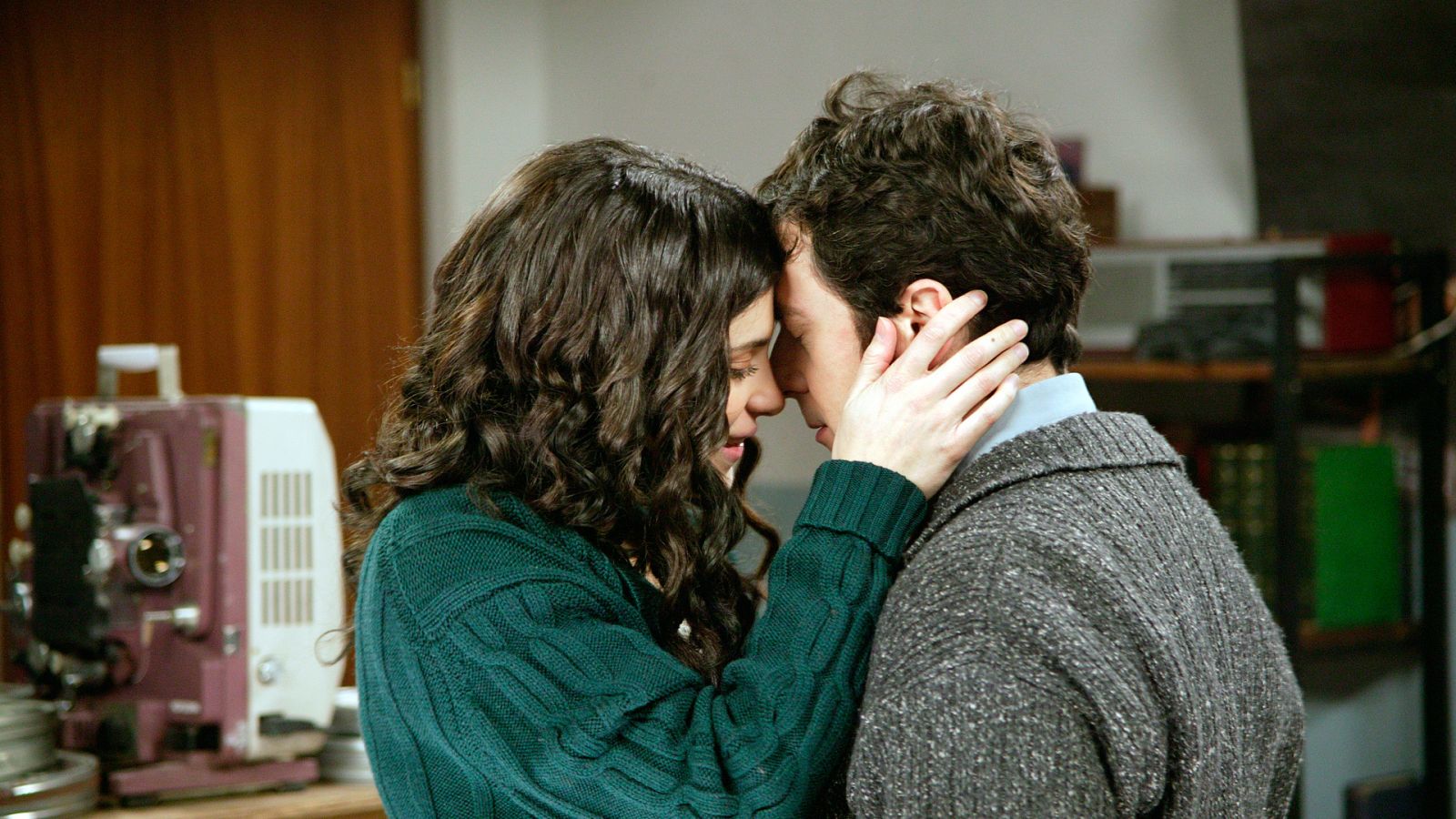 Cuéntame cómo pasó - T6 - Episodio 12: Con el agua al cuello - Ver ahora