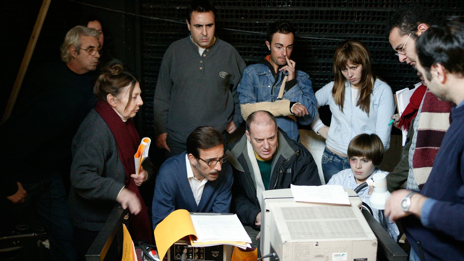 Cuéntame cómo pasó - T6 - Episodio 14: Días de blanco y negro - Ver ahora