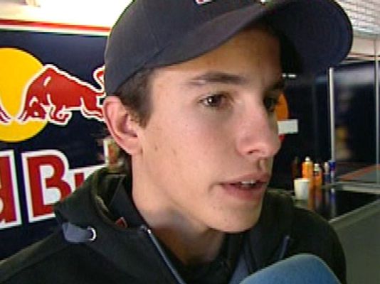  - Krummenacher derriba a Márquez