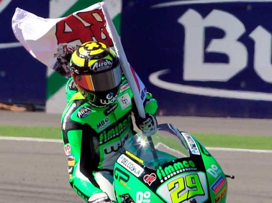  - Iannone y Espargaró ganadores