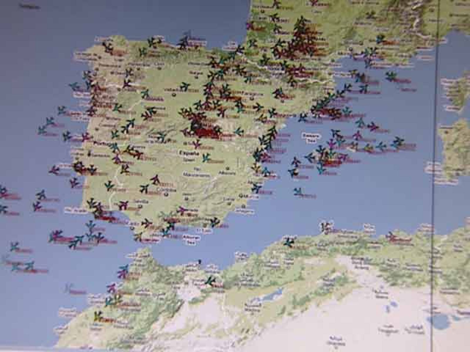 Así es el lugar desde donde se controla el tráfico marítimo donde hay intereses españoles - Ciencia y tecnología en Rtve.es | Ver