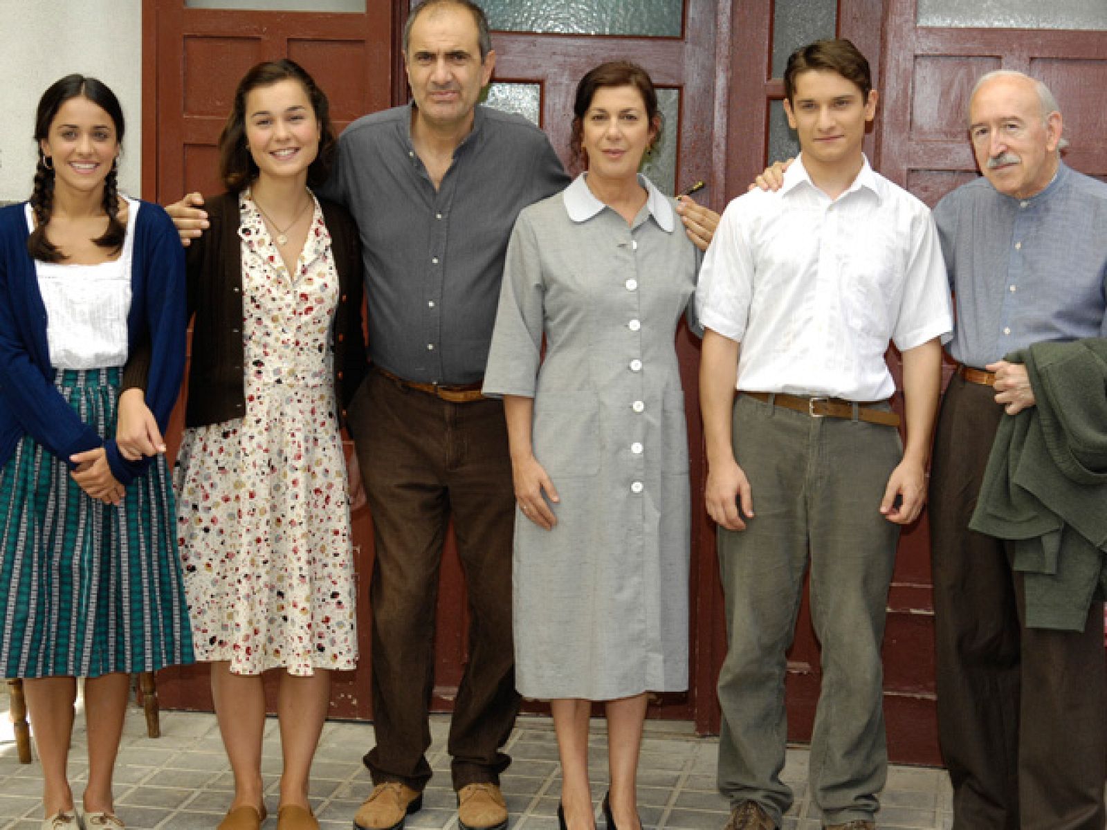 Avance del capítulo 13: Llega la familia Muñoz al barrio