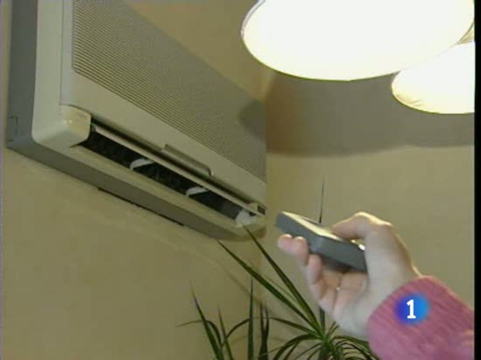 La luz podría subir un 2% en octubre, porque las comercializadoras pagan más por la energía