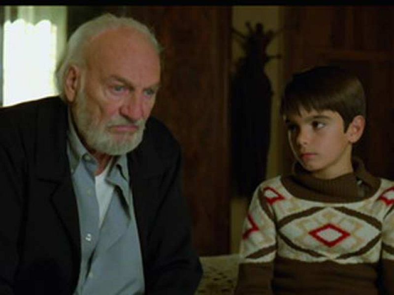 Días de cine - Héctor Alterio tiene alzhéimer en 'Amanecer de un sueño' | Ver