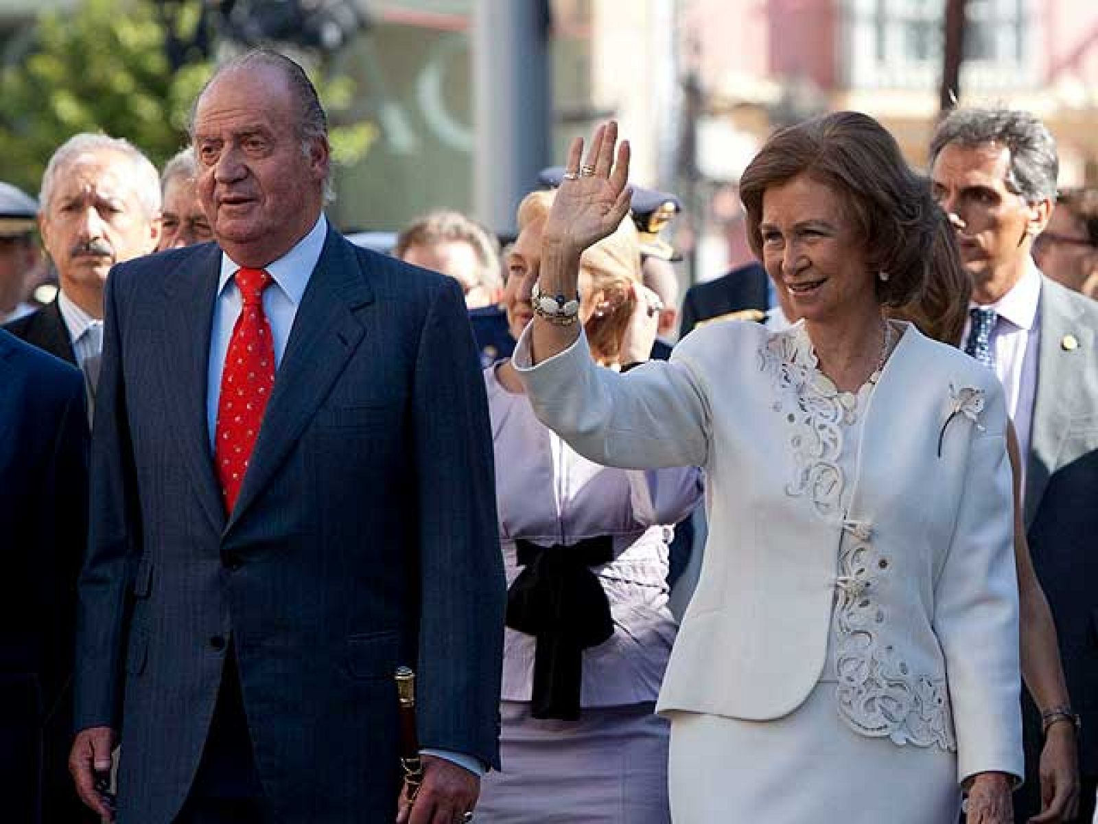 Los Reyes de España han presidido este viernes la sesión conmemorativa del bicentenario de las Cortes Constituyentes de San Fernando de 1810