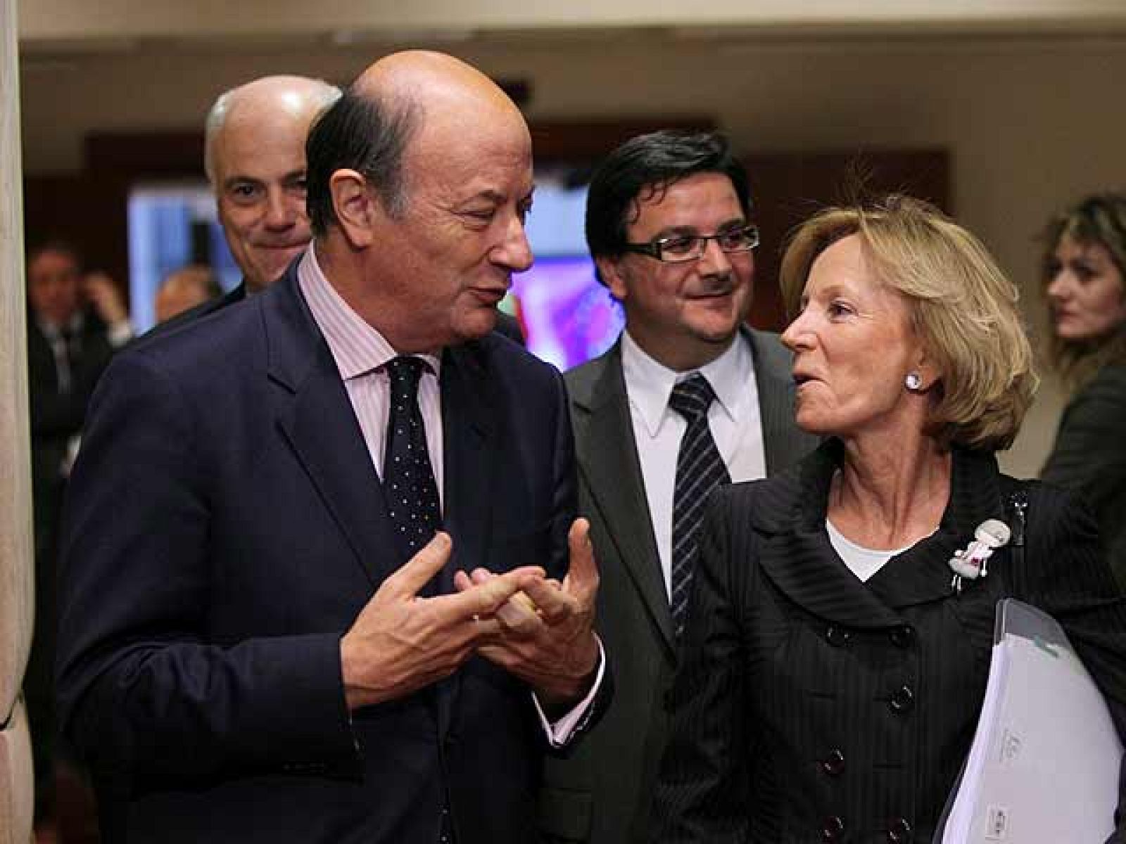 Los sindicatos rechazan reunirse con el Gobierno para hablar de los Presupuestos 2011