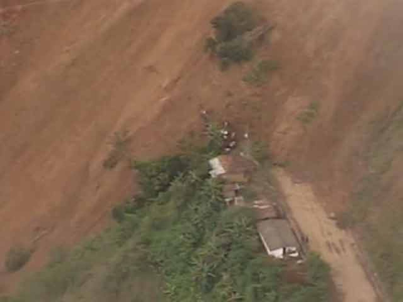 Grabación de un impresionante desprendimiento de tierra | Ver