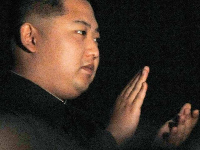 El líder Kim Jon Il ha nombrado sucesor a su tercer hijo