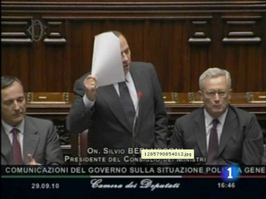  - Berlusconi supera la votación