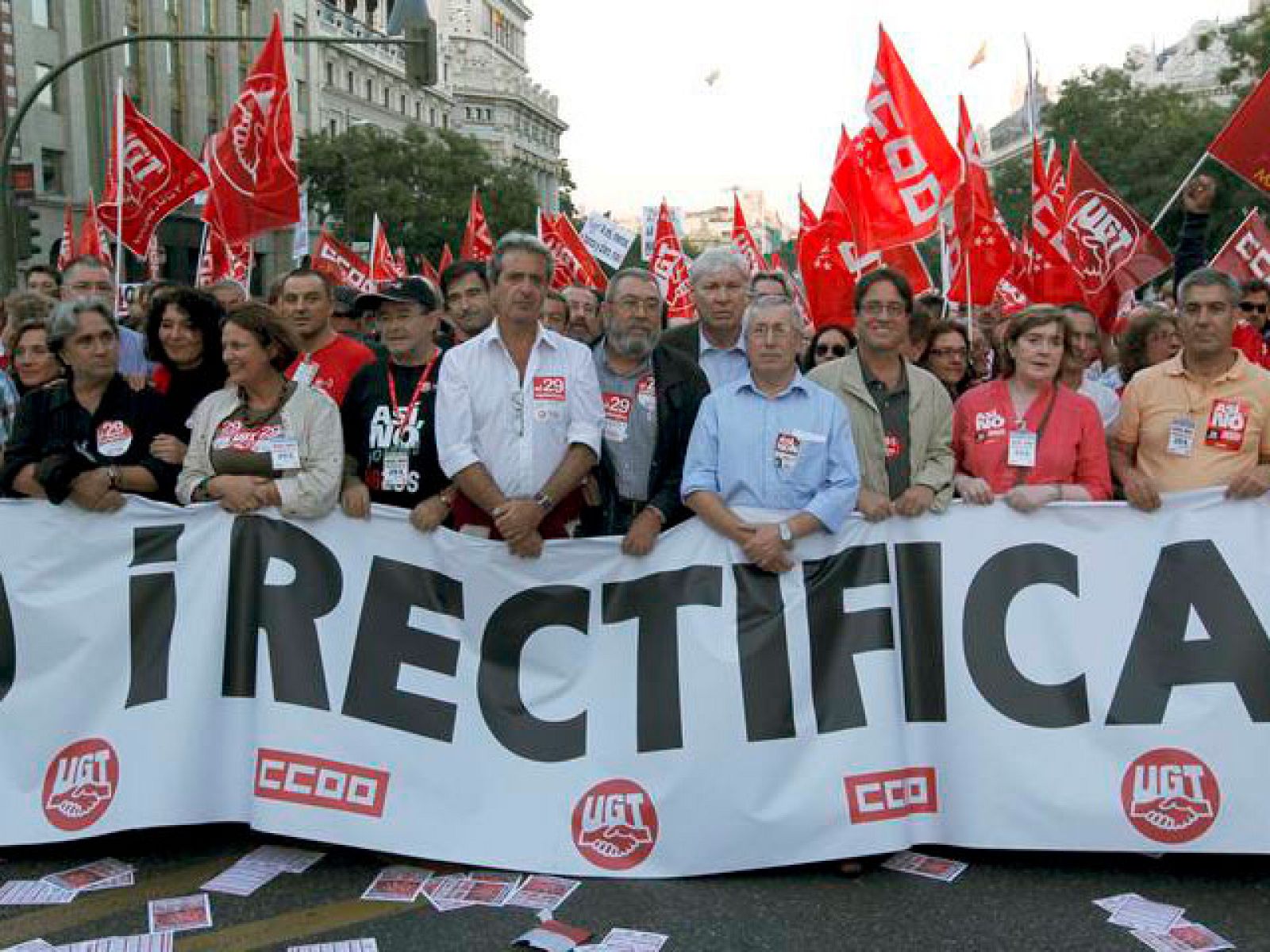 Telediario matinal en cuatro minutos - 30/09/10 | Ver