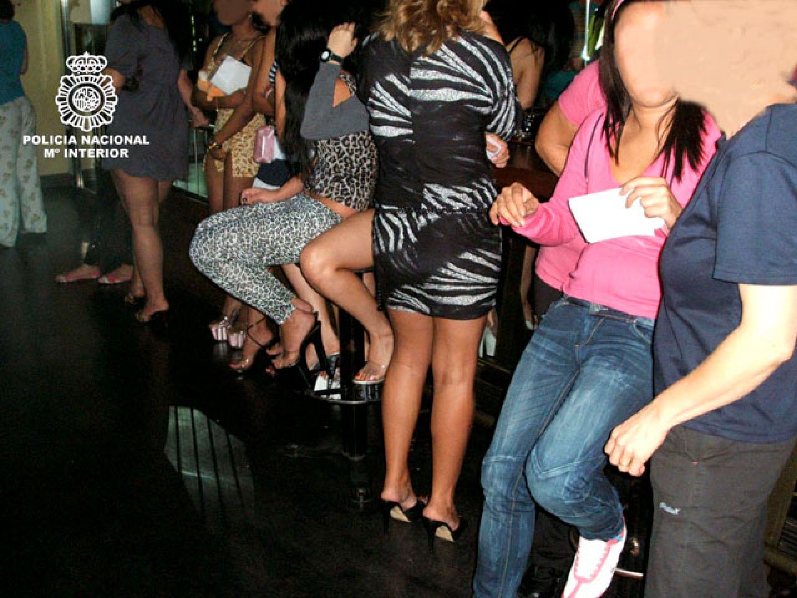 Desarticulada en Cataluña una red de prostitución que captaba a sus víctimas a través de redes sociales