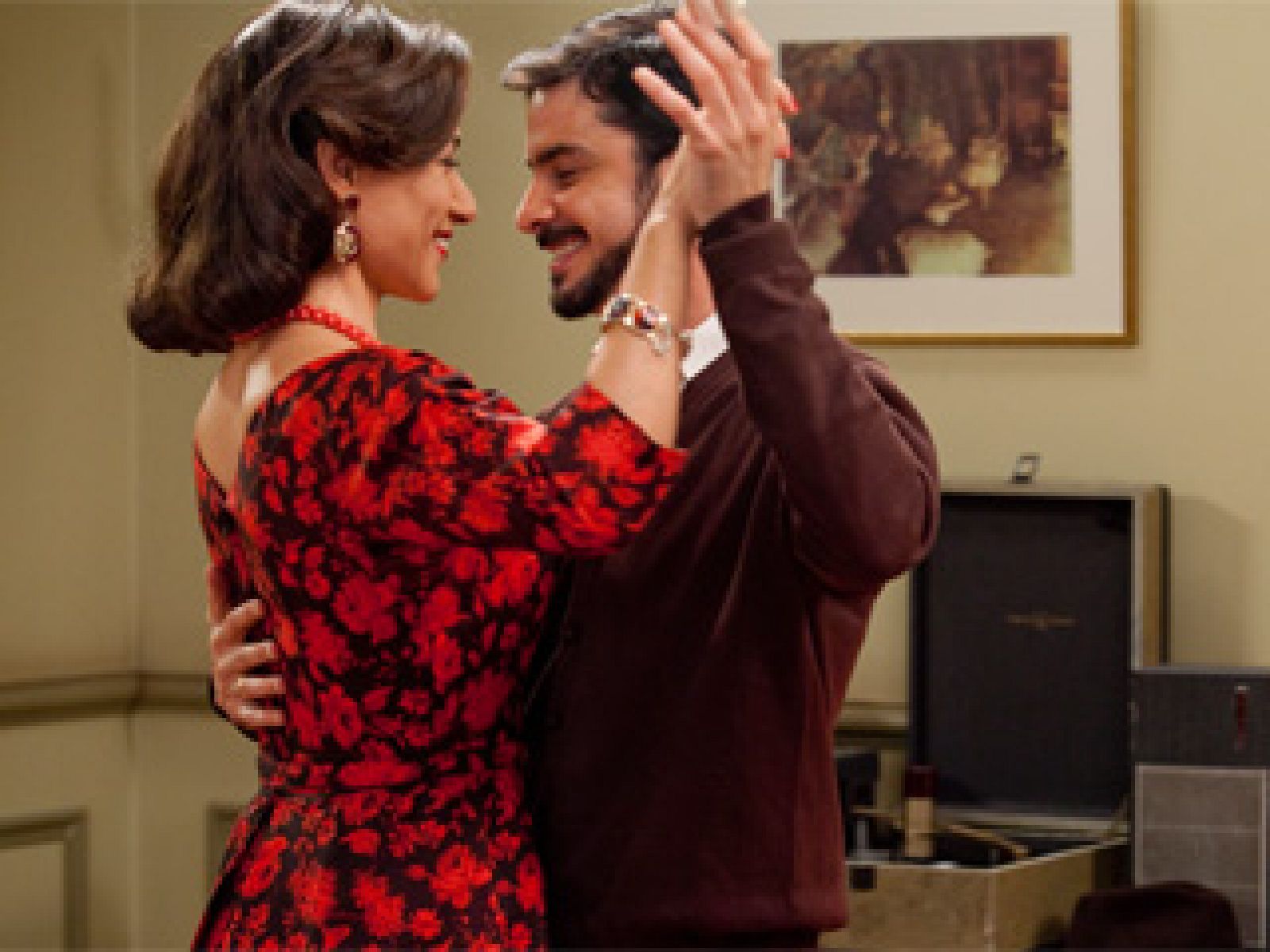 Amar - Ubaldo, seducido por Lina