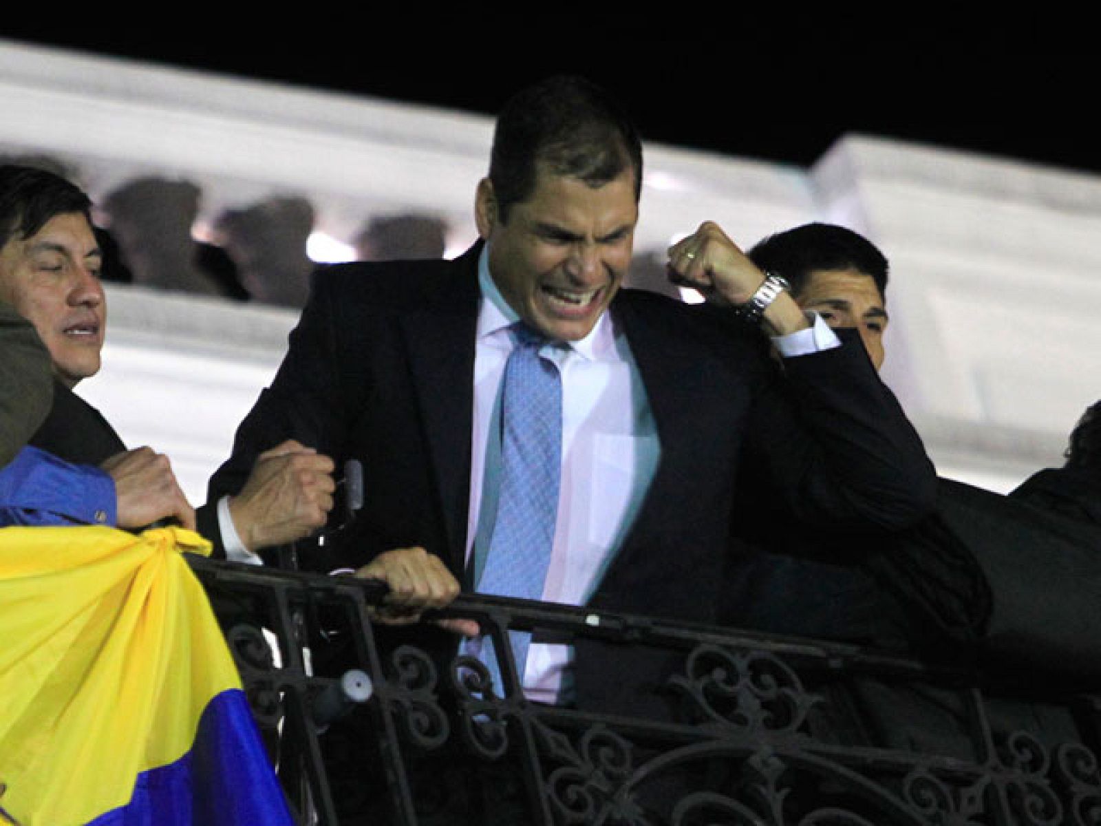 Telediario matinal en cuatro minutos - 01/10/10 | Ver