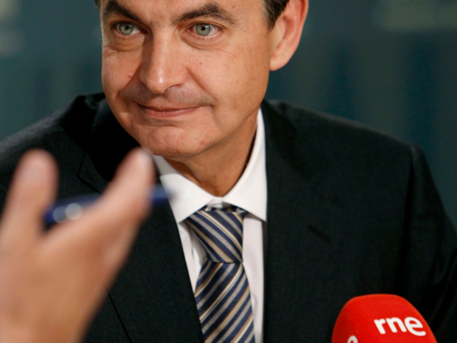 Zapatero está dispuesto a escuchar alternativas al retraso de la jubilación | Ver