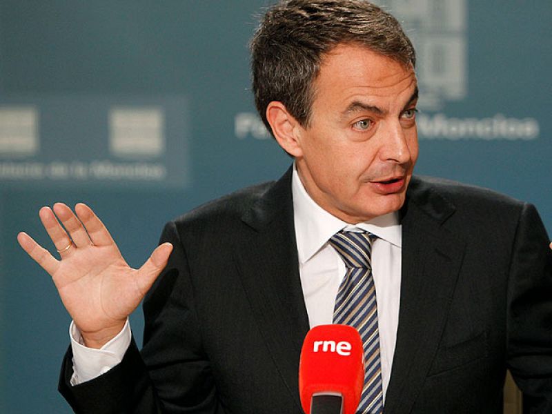 Zapatero: "Debo reivindicar el derecho a la intimidad" | Ver