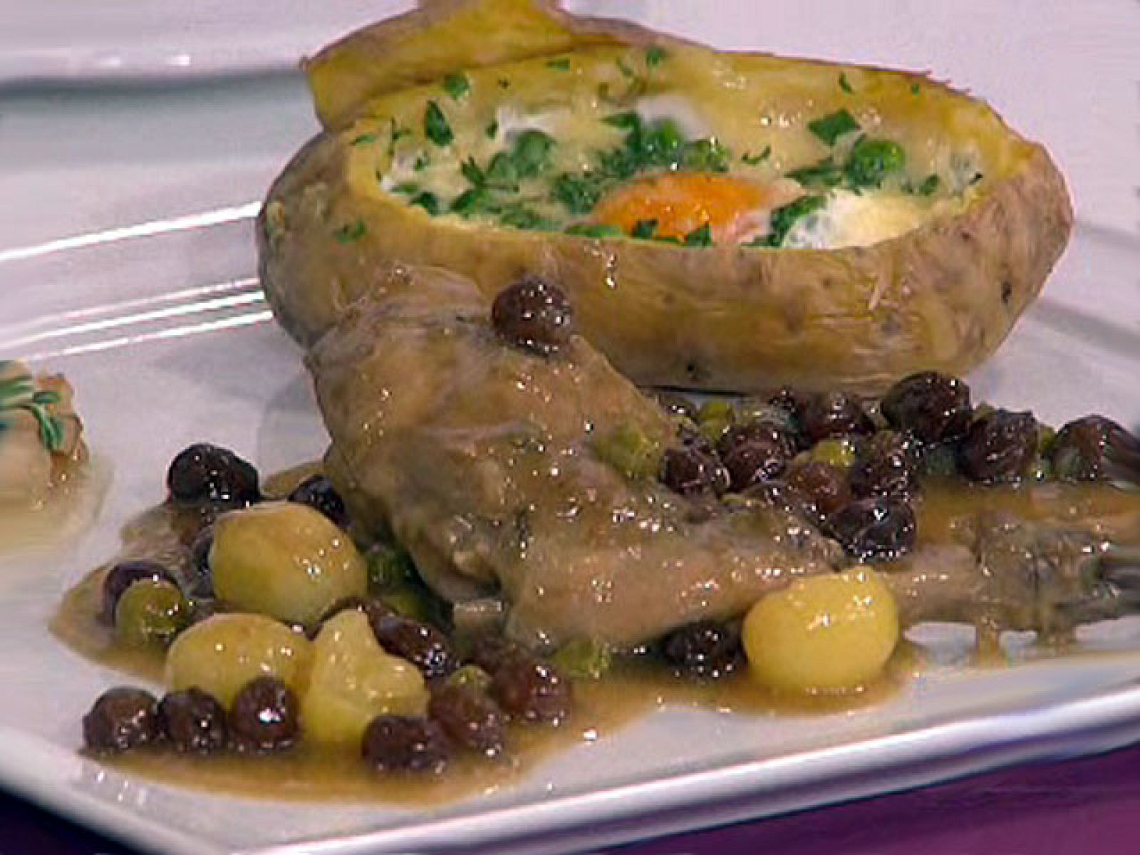 Saber cocinar - Conejo guisado con patatas rellenas - RTVE Cocina | Ver