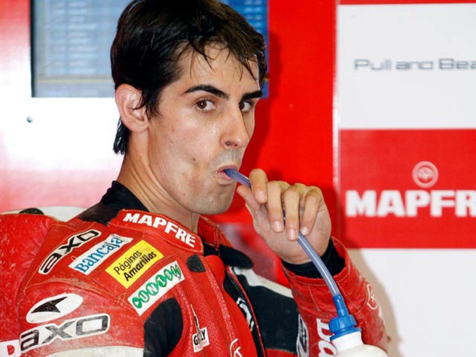 Simón mete presión a Elías | Ver