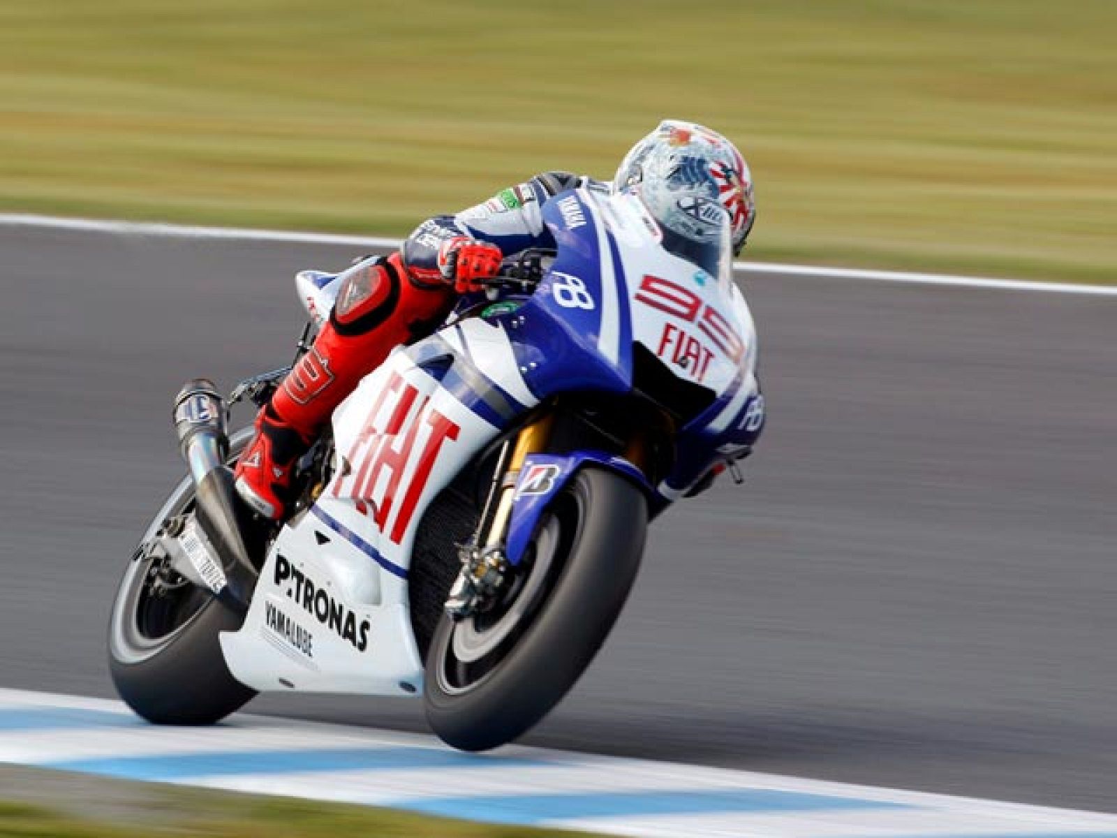 Lorenzo se enfada, pero menos | Ver