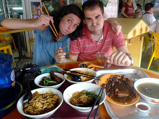 Españoles en el mundo - Singapur - Avance