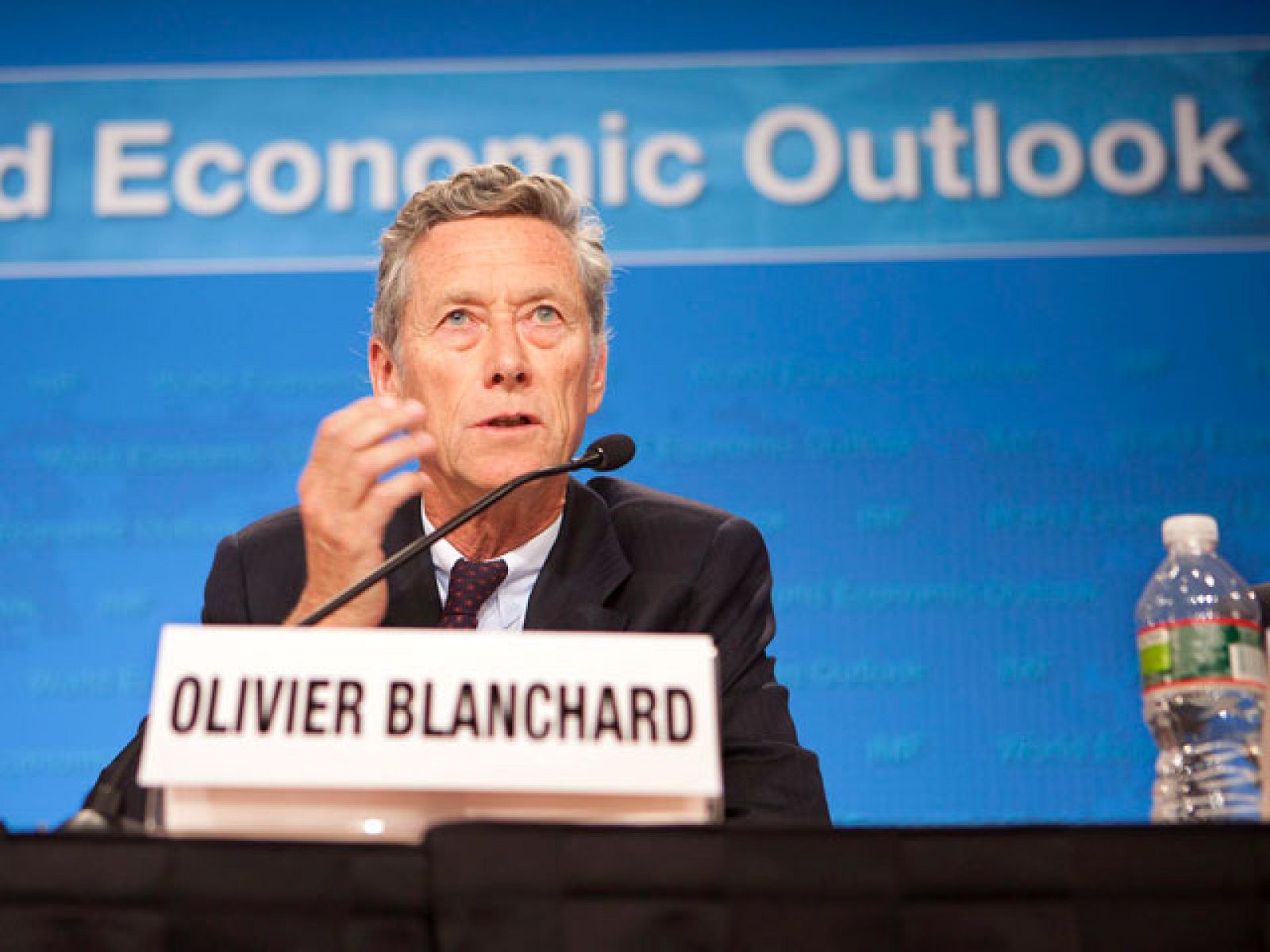 Telediario 2 en cuatro minutos - 06/10/10 | Ver