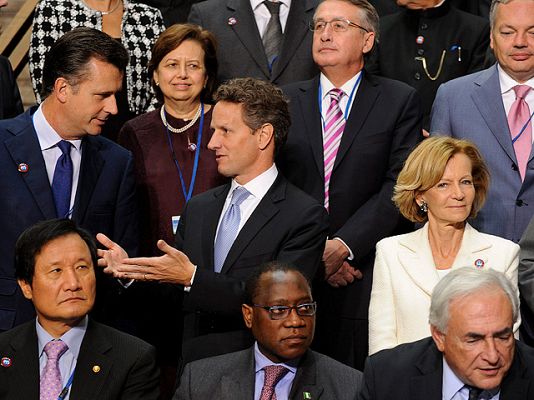  - Reducir el déficit al 6%