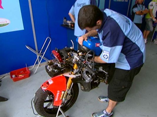  - Los mecánicos de Pol, Marc y Nico