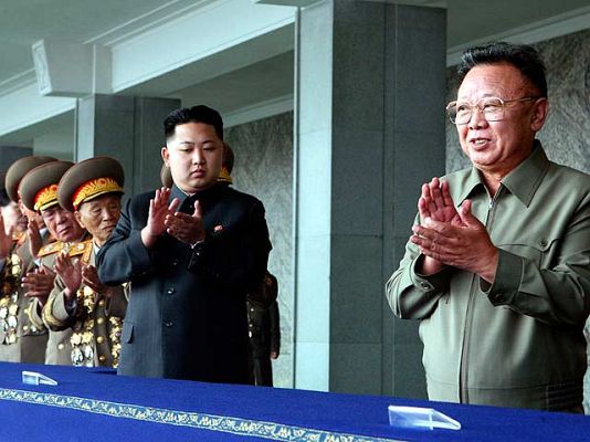  - Exhibición militar en Pyonyang