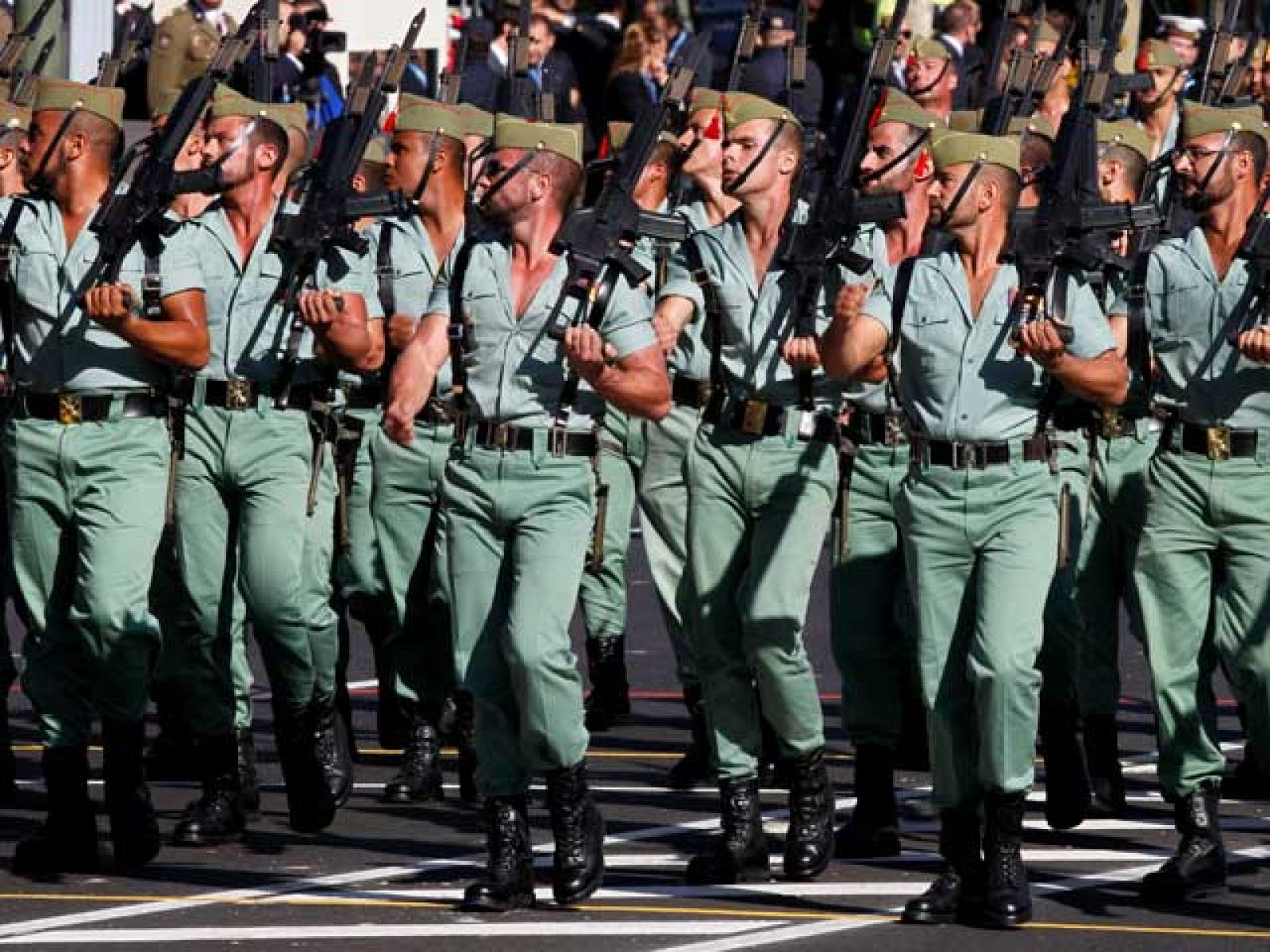 Desfile militar de la Fiesta Nacional | Ver
