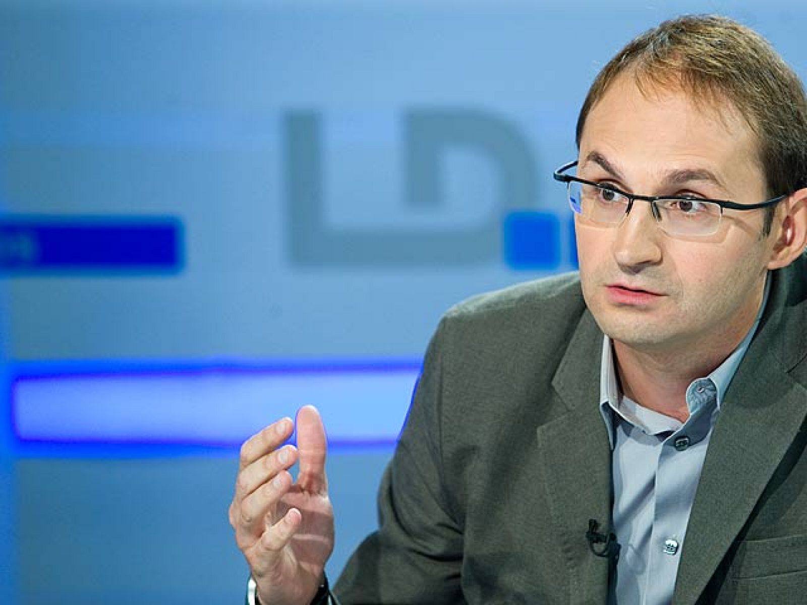 Desayunos - Joan Herrera sobre los abucheos al presidente del Gobierno - Los desayunos | Ver