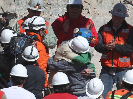  - Carlos Barrios, rescatado número 13